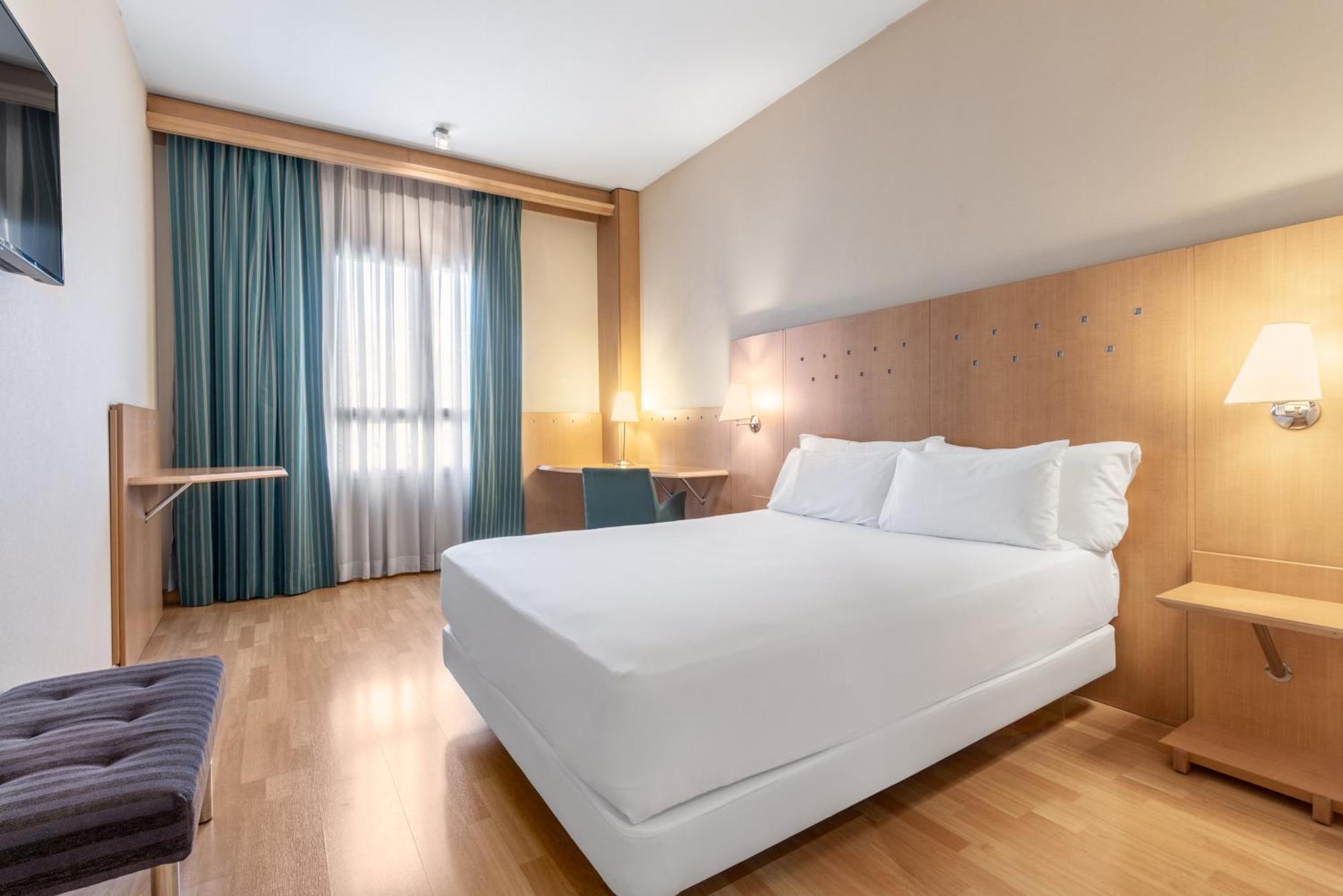 Hotel Crisol Leganés Exterior foto